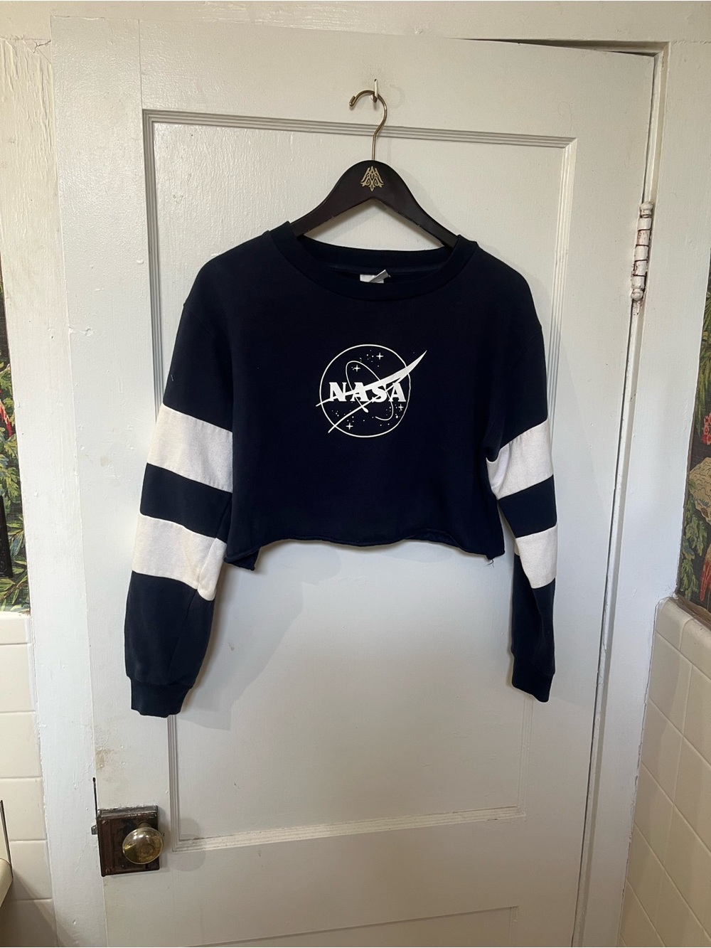 NWT FREEZE NASA Striped Sleeve Cropped Sweatshirt Black Size L